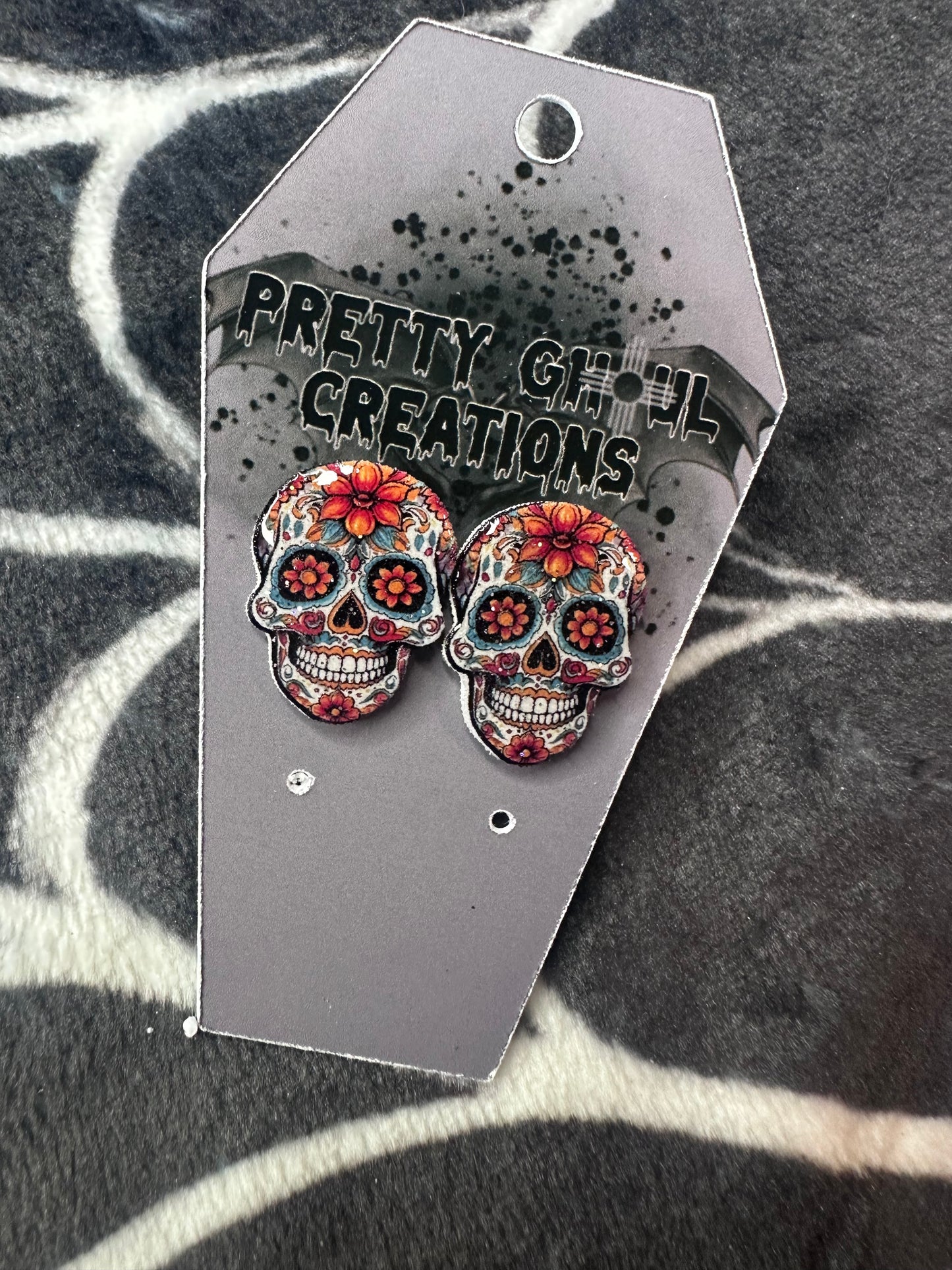 Fall Skull studs