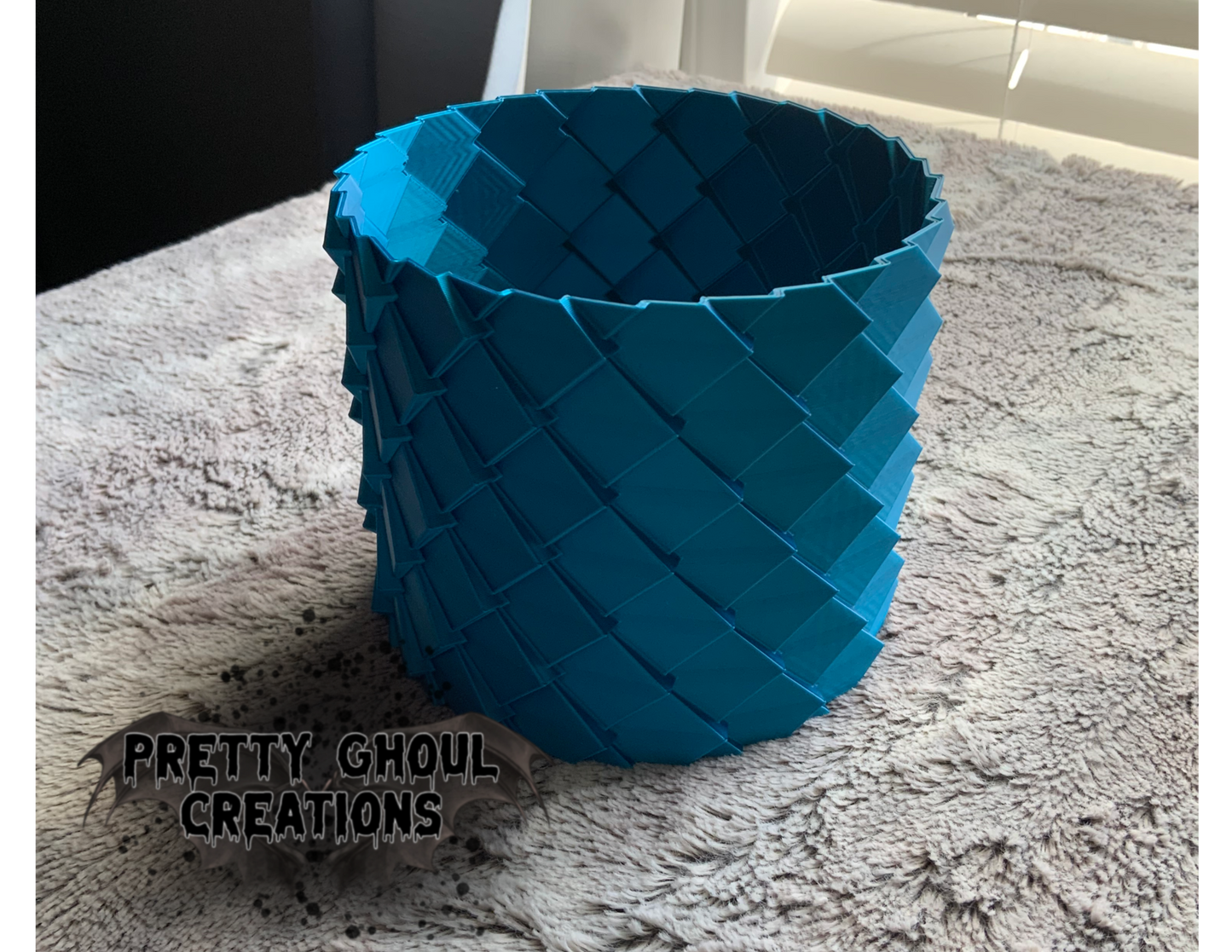 Dragon Scale pot