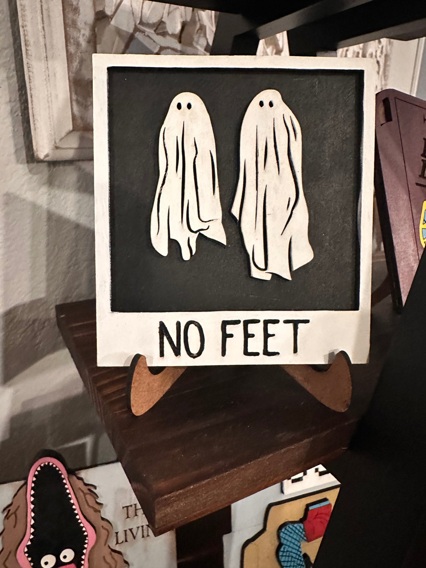 Beetlejuice Tier Tray Decor