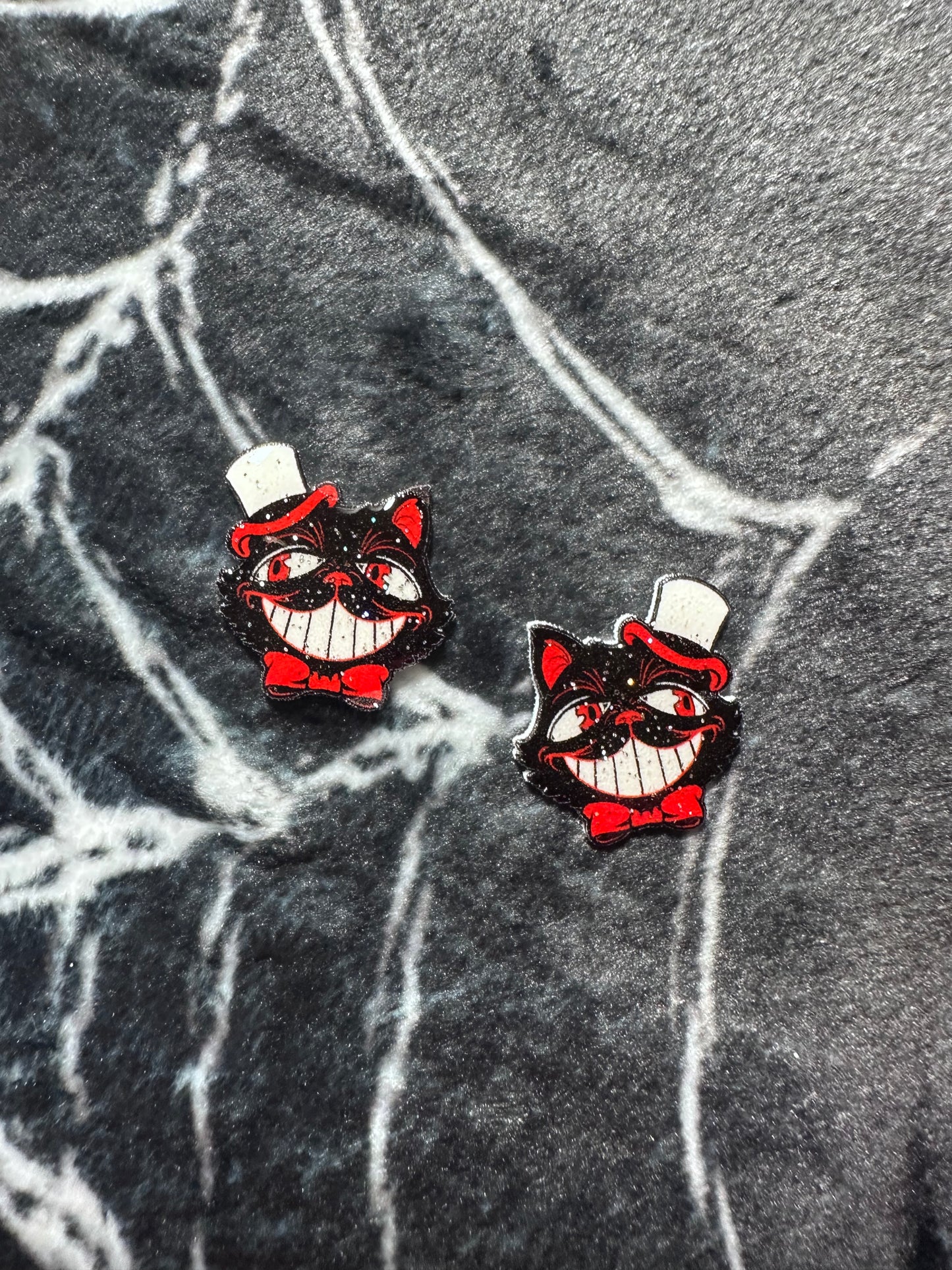 Vintage Retro Cat stud earrings