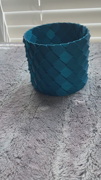 Dragon Scale pot