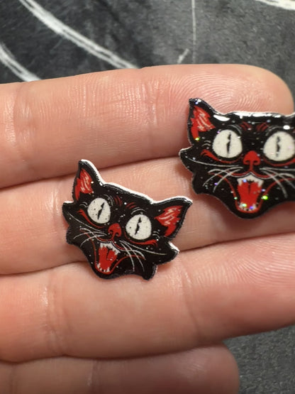 Vintage Retro Cat stud earrings